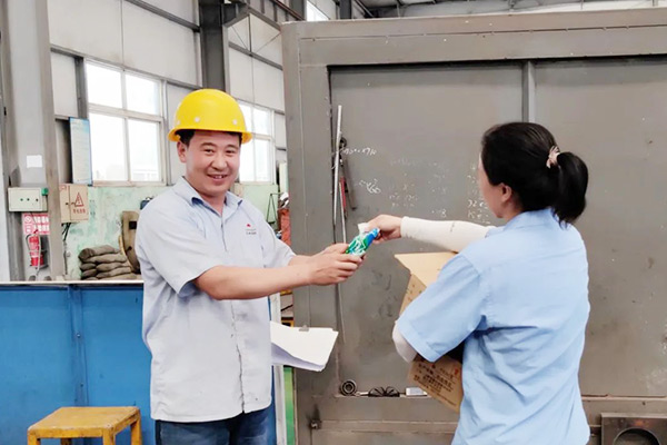 高溫季節(jié)防暑降溫工作 高溫季節(jié)防暑降溫工作