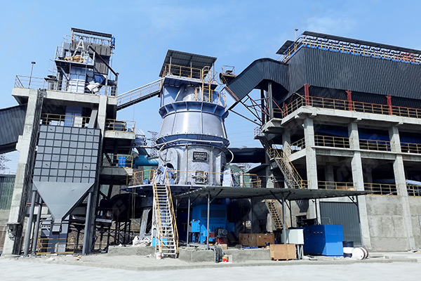 新鄉(xiāng)長(zhǎng)城機(jī)械鋼渣立磨機(jī)