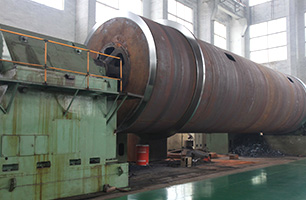 大型筒體車(chē)床